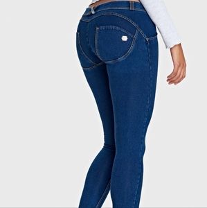 Low Rise Freddy Wrap up 7/8 length Blue Jeans Medium